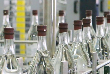 Двух производителей спирта оштрафовали более чем на 180 млн грн