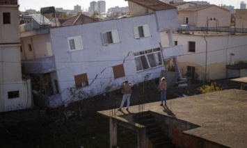 Пострадавшая от землетрясения Албания получит 1,15 млрд евро помощи от Евросоюза и международных доноров