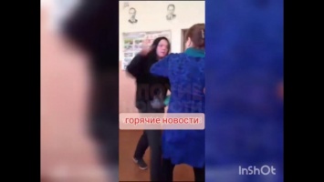 В России школьник послал учительницу в нокаут (ВИДЕО)
