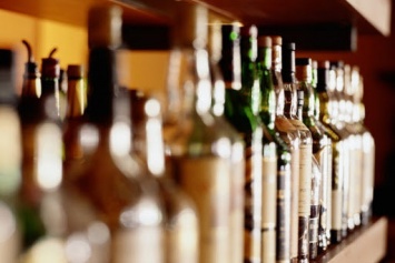 В Запорожской области будут проверят магазины и торговые точки на предмет продажи нелегального алкоголя