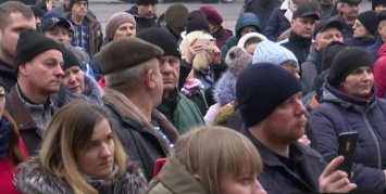 В Тернополе ситуация напряжена до предела: взбунтовалась целая область - люди выставили блокпосты