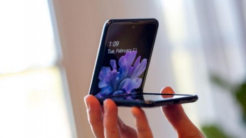 Samsung показала процесс сборки Galaxy Z Flip