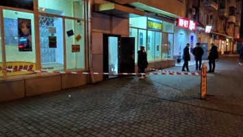 В Одессе мужчина подстрелил сотрудницу салона красоты, - ФОТО, ОБНОВЛЯЕТСЯ