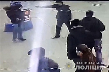В Кременчуге посреди улицы застрелили мужчину (фото, видео)