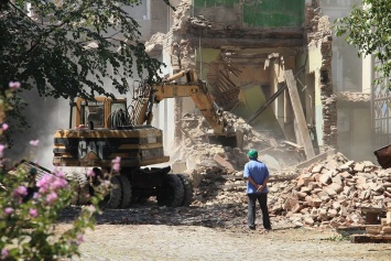 Сколько в Киеве аварийных жилых домов под снос и хрущевок