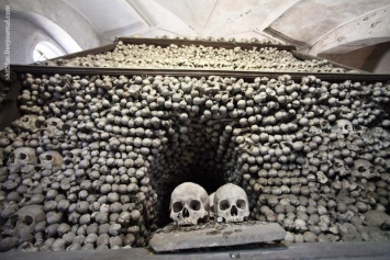 В Бельгии нашли средневековый храм, построенный из человеческих костей