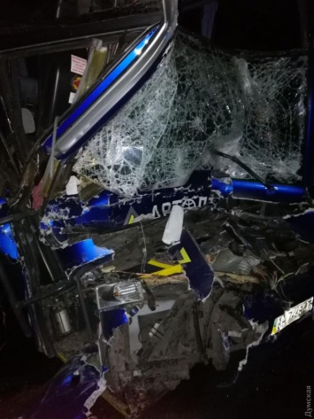 Автобус "Автолюкса" снова попал в аварию на Киевской трассе