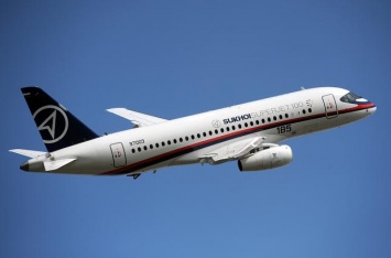 У российских самолетов Superjet нет никаких покупателей - Reuters