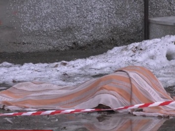Суицид или убийство: в Полтаве с 9 этажа выпала женщина