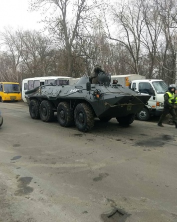 "Слезоточивый газ и водометы": как в полтавском поселке готовятся к встрече украинцев из Уханя