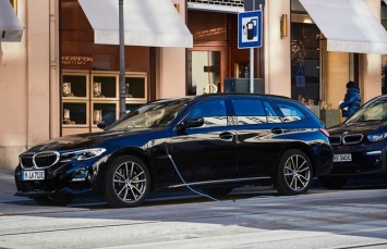 BMW представила три новых гибрида 3-Series