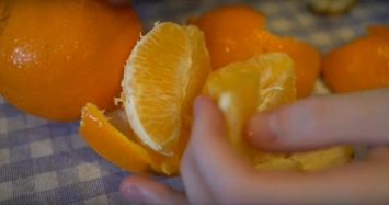 В Украину завезли апельсины с червями