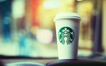 McDonald's и Starbucks начнут наливать напитки в «умные» стаканчики