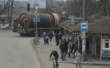 Останки межконтинентальной ракеты SS-24 ("Сатана") благополучно вывозят из Павлограда