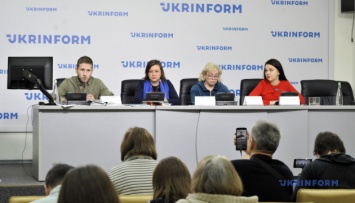Нападения, плен и пытки: правозащитники рассказали о преследованиях журналистов в Крыму