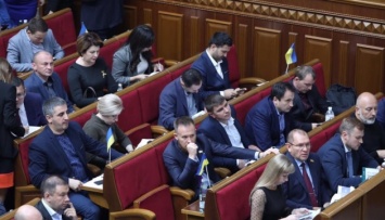 Рада может собраться на внеочередное заседание по Крыму и Майдану