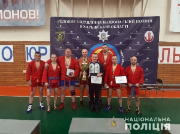 Николаевская сборная завоевала первое место на чемпионате Украины по самбо среди полицейских