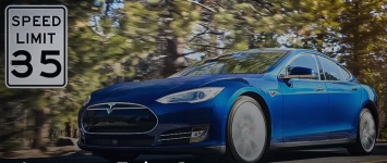 Автопилот Tesla обманули с помощью скотча