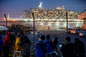 У троих эвакуированных с лайнера Diamond Princess россиян обнаружили коронавирус