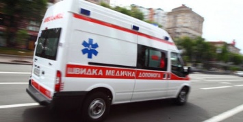 На Харьковщине пьяный мужчина вызвал медиков и повредил карету «скорой»
