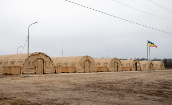 США передали украинским военным палаточный комплекс за $1,5 млн: фото