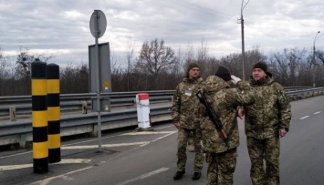 На границе в Закарпатье меряют температуру тем, кто возвращается с ЕС