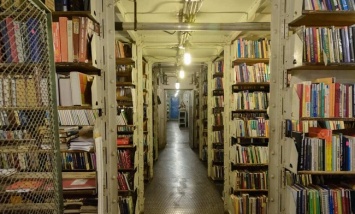 В Украине собираются очистить библиотеки от советских книг