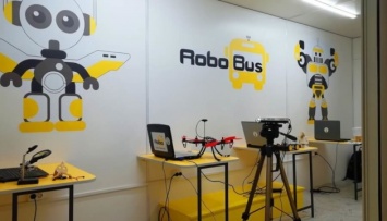 В Украине создали мобильную школу для изучения робототехники и программирования