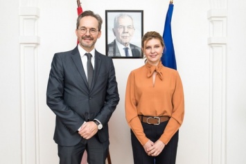 Зеленская обсудила с послом Австрии сотрудничество в развитии безбаръерной среды