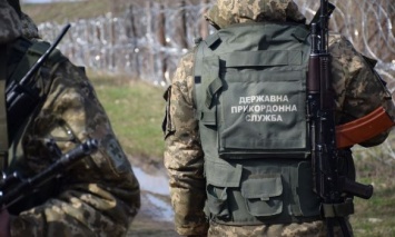 В Сумской области пограничник незаконно поставил иностранцу отметку о въезде в Украину