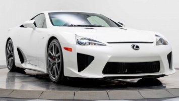Lexus LFA Пэрис Хилтон оценили в 495 900 долларов