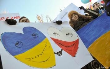 В Польше призывают помочь украинским заробитчанам