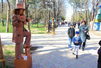 В Детском парке Симферополя появятся крытая концертная зона и беседки