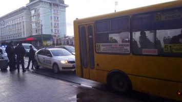 Подросток похитил маршрутку с пассажирами в Ровно: фото