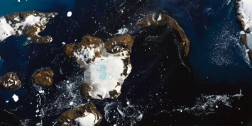 NASA сняло со спутника последствия рекордного потепления в Антарктиде