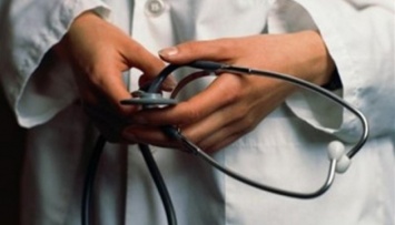 Не идти к врачу, а позвонить: Минздрав утвердил правила медпомощи при коронавирусе