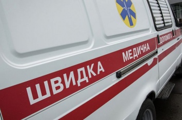 В Ужгороде с подозрением на коронавирус экстренно госпитализировали женщину