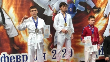 Крымчане взяли 7 медалей на Всероссийских соревнованиях по всестилевому каратэ