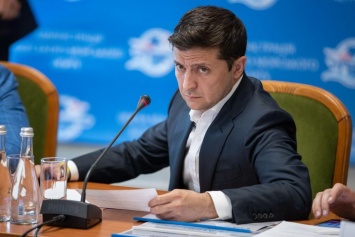 Зеленский подписал закон о противодействии уклонению от уплаты налогов