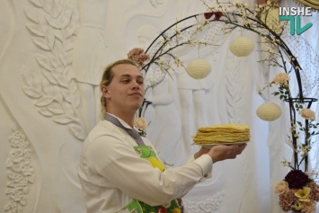 Как в Николаевском городском ЗАГСе с детьми блины готовили (ФОТО, ВИДЕО)