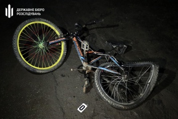 В Хмельницкой области полицейский насмерть сбил велосипедистку