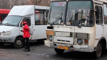 В оккупированном Донецке маршрутками управляют алкоголики и наркоманы с купленными правами