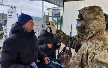 На Донбассе усилили меры контроля на КПВВ из-за коронавируса