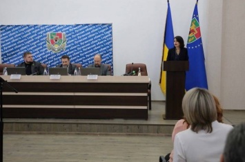 Децентрализация в Украине: В Северодонецке обсудили изменения в КонституцииЭКСКЛЮЗИВ
