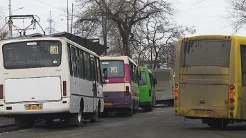 В Кривом Роге исчезло 26 маршрутов общественного транспорта