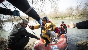 СЕ призывает Турцию и Грецию улучшить условия для мигрантов на границе