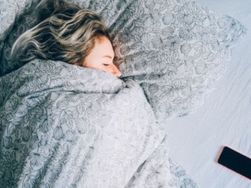 Названы 5 самых распространенных ошибок людей, которые плохо спят