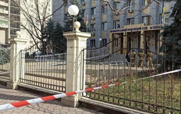 В судах усилят меры безопасности после инцидента с гранатой в Одессе