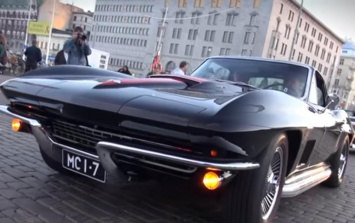 Как такое возможно: среди металлолома нашли редкий Chevrolet Corvette, авто - мечта