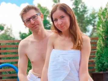 Блогер Екатерина Диденко простилась с мужем, который погиб из-за сухого льда в бане